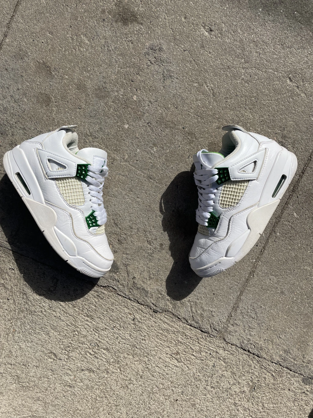 Air Jordan 4 Retro metallic green