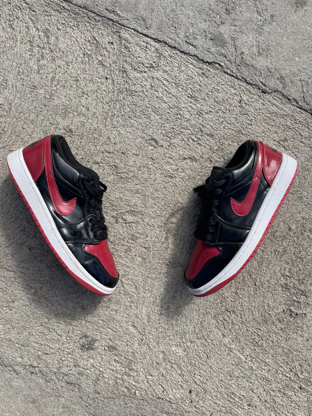 Air Jordan 1 Low Charol rojas