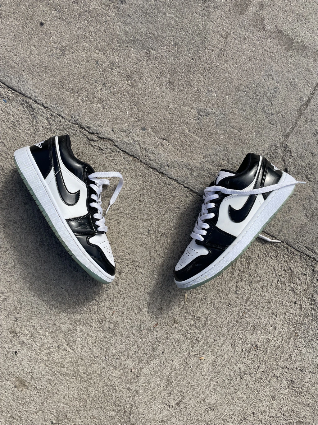 Air Jordan 1 Low charol negras